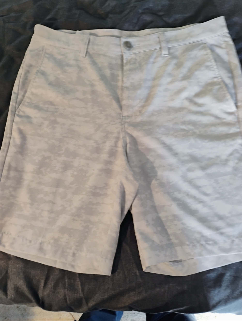 Grand Slam Light Gray Patterned Flat-Front Shorts